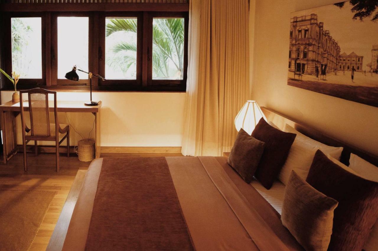 Nivasa Hotel Kolombo Bagian luar foto