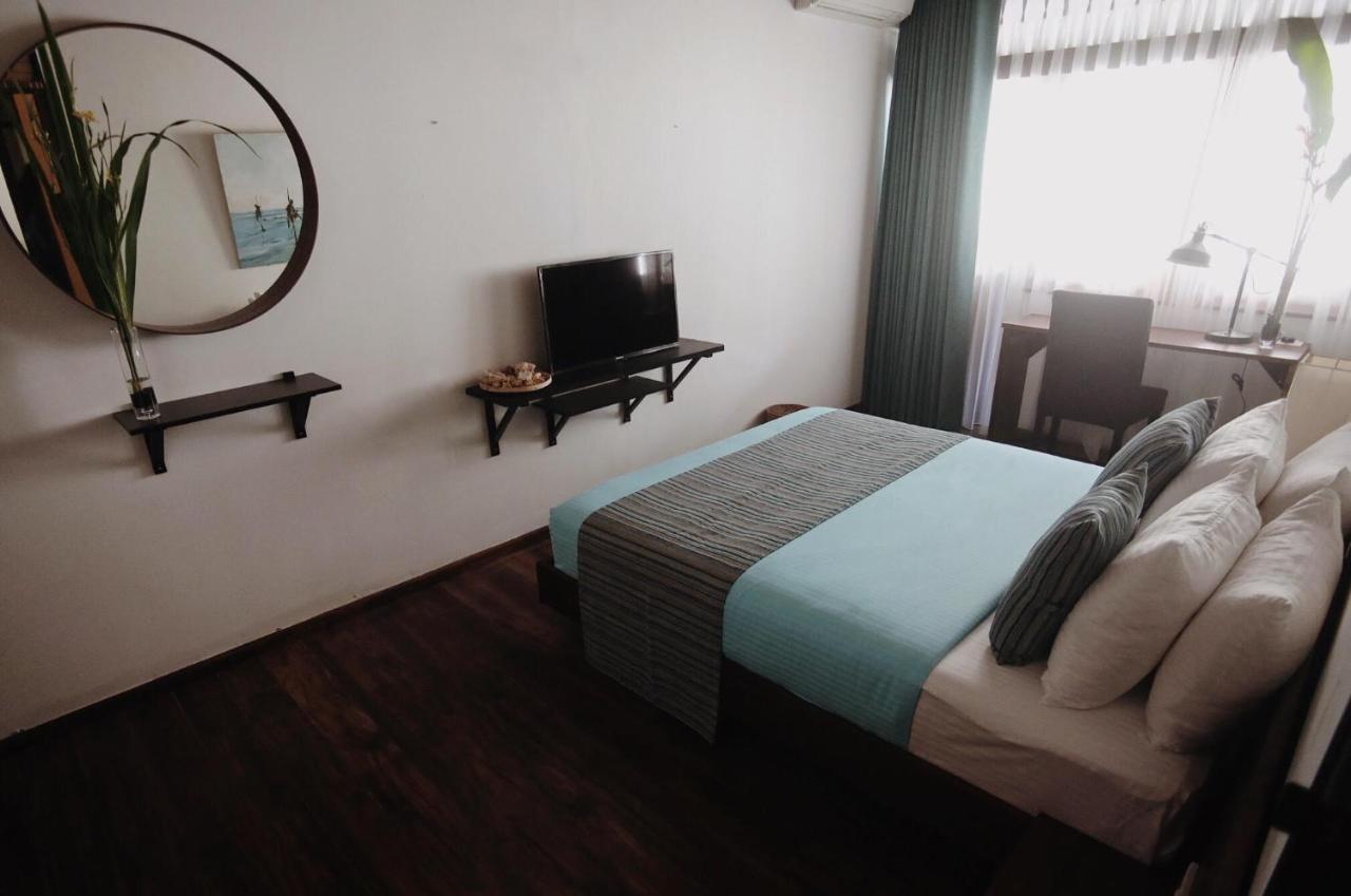 Nivasa Hotel Kolombo Bagian luar foto